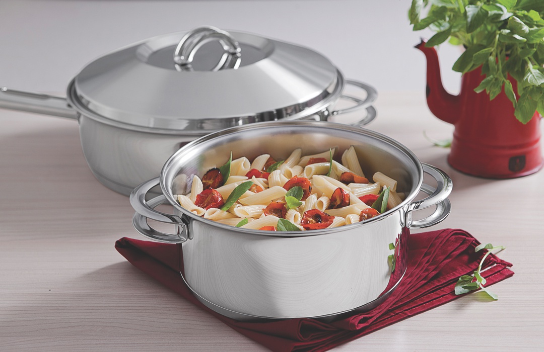 посуда для приготовления блюд. кастрюля axentia vulkan 120822 6,4 л. суп в кастрюле. щи в кастрюле. суп в кастрюльке.