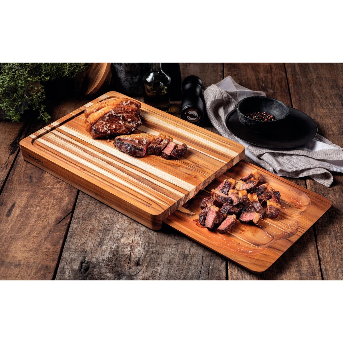 Kit T&aacute;bua e Bandeja Tramontina Churrasco em Madeira Teca com Acabamento em &Oacute;leo Mineral 40 x 30 cm Cor Natural - SKU 13094351 - 8 image number 7