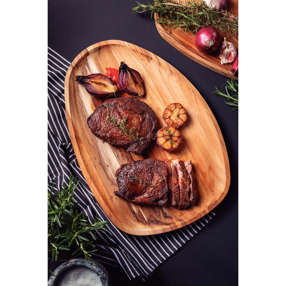 Bandeja Org&acirc;nica Churrasco Tramontina em Madeira Teca FSC com Acabamento em &Oacute;leo Mineral 44x33 cm - SKU 13606351 - 2 image number 1