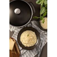 Caçarola Tramontina Lyon em Alumínio Forjado com Revestimento Interno e Externo Antiaderente Starflon High Performance Preto com Tampa 26 cm 4,6 L Cor Preto - SKU 20960026 - 3 image number 2