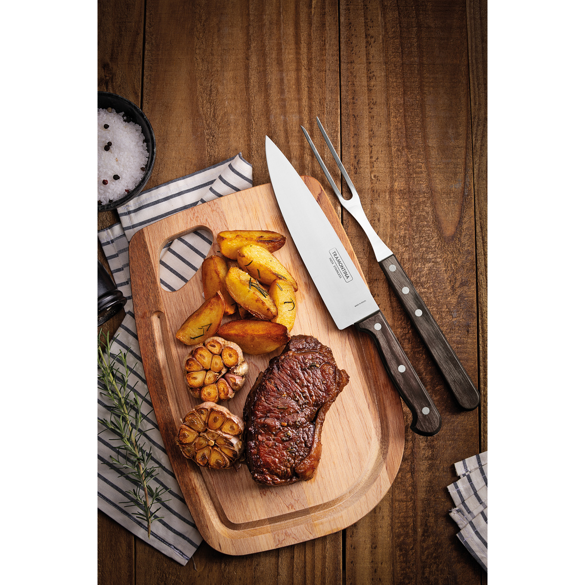 Kit para Churrasco Tramontina com L&acirc;mina em A&ccedil;o Inox Cabo de Madeira Polywood Castanho com T&aacute;bua de Madeira 3 Pe&ccedil;as Cor Polywood castanho - SKU 21198914 - 4 image number 3