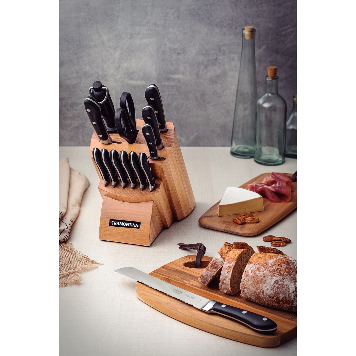Jogo de Facas Tramontina Prochef com L&acirc;minas em A&ccedil;o Inox e Cabos de Policarbonato e Fibra de Vidro com Suporte em Madeira 14 Pe&ccedil;as Cor Preto - SKU 24199050 - 3 image number 2