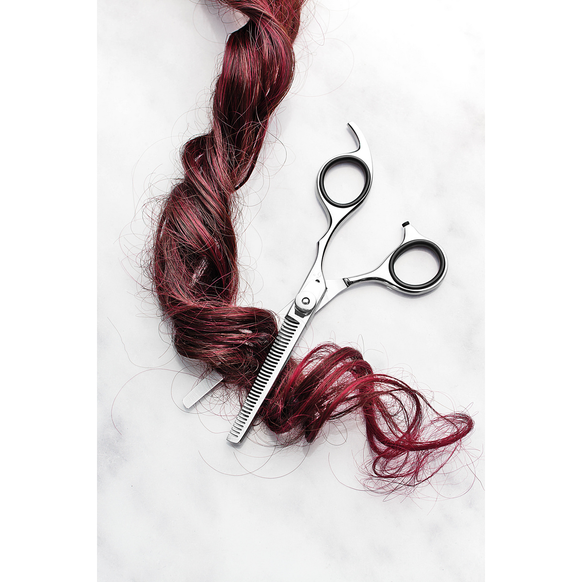 Tesoura Profissional para Cabelo Tramontina em A&ccedil;o Inox com Fio Desbaste e Apoio Fixo para Dedo 6" - SKU 25987006 - 3 image number 2