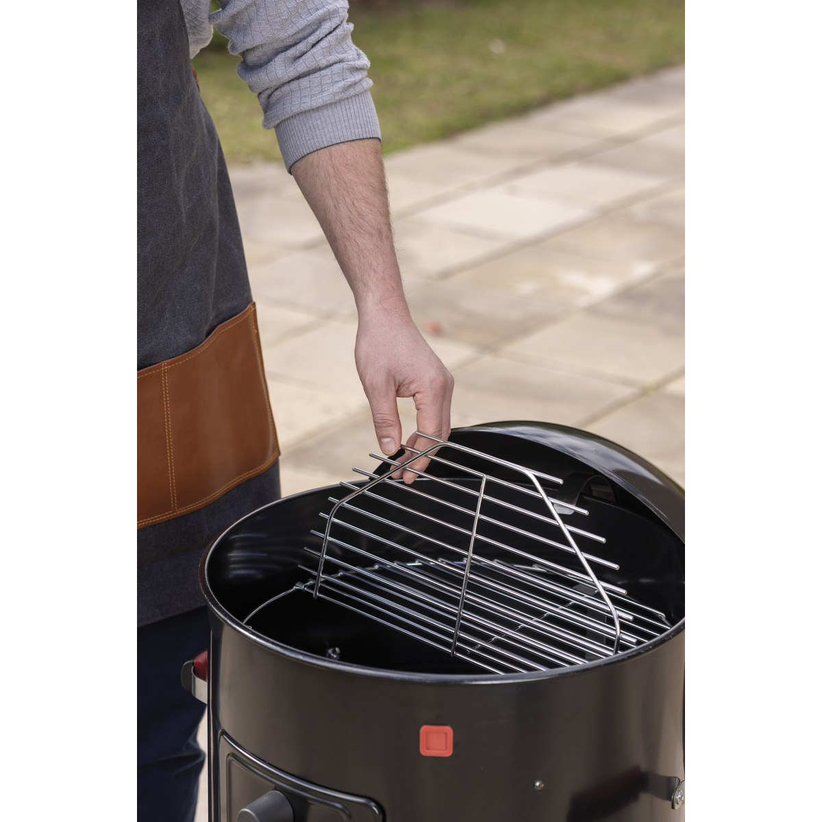 Churrasqueira a Carv&atilde;o Tramontina Smoker TCP-450 3 em 1 - SKU 26500004 - 9 image number 8