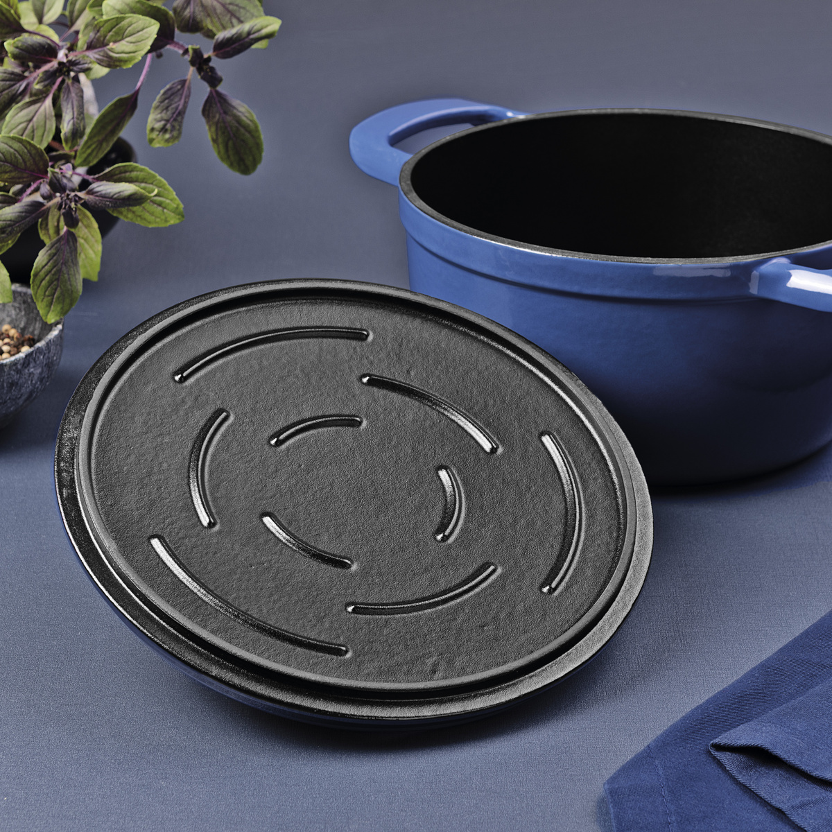 Ca&ccedil;arola Tramontina Ampezzo em Ferro Fundido com Revestimento Interno e Externo Esmaltado Azul 26 cm 5,6 L Cor Azul - SKU 28751126 - 7 image number 6