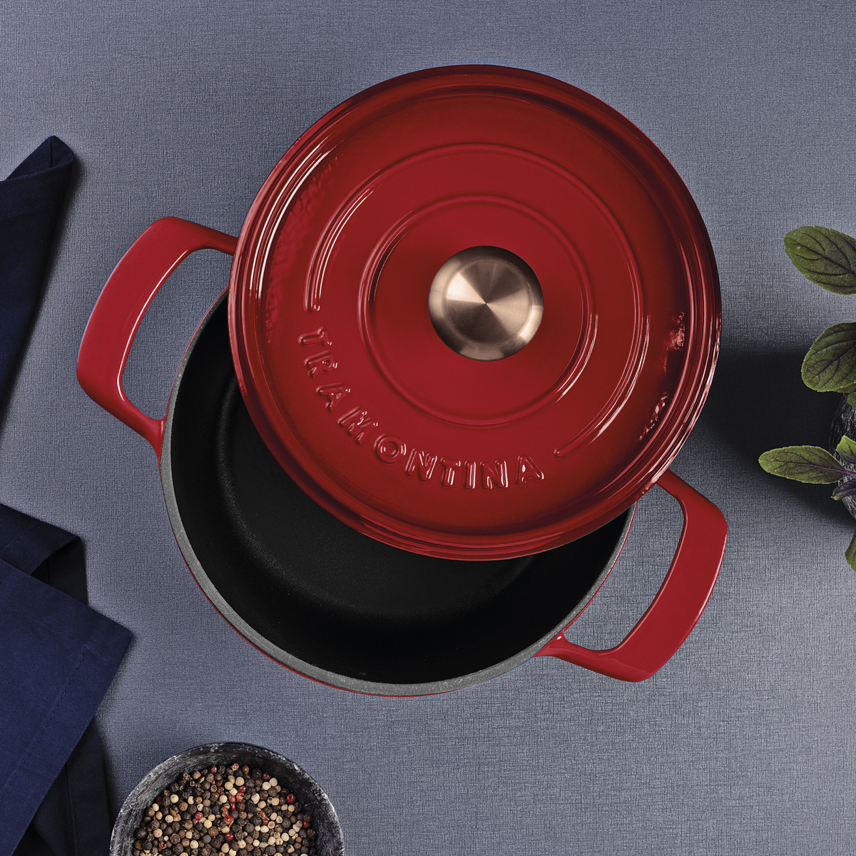 Ca&ccedil;arola Tramontina Ampezzo em Ferro Fundido com Revestimento Interno e Externo Esmaltado Vermelho 26 cm 5,6 L Cor Vermelho - SKU 28751726 - 6 image number 5