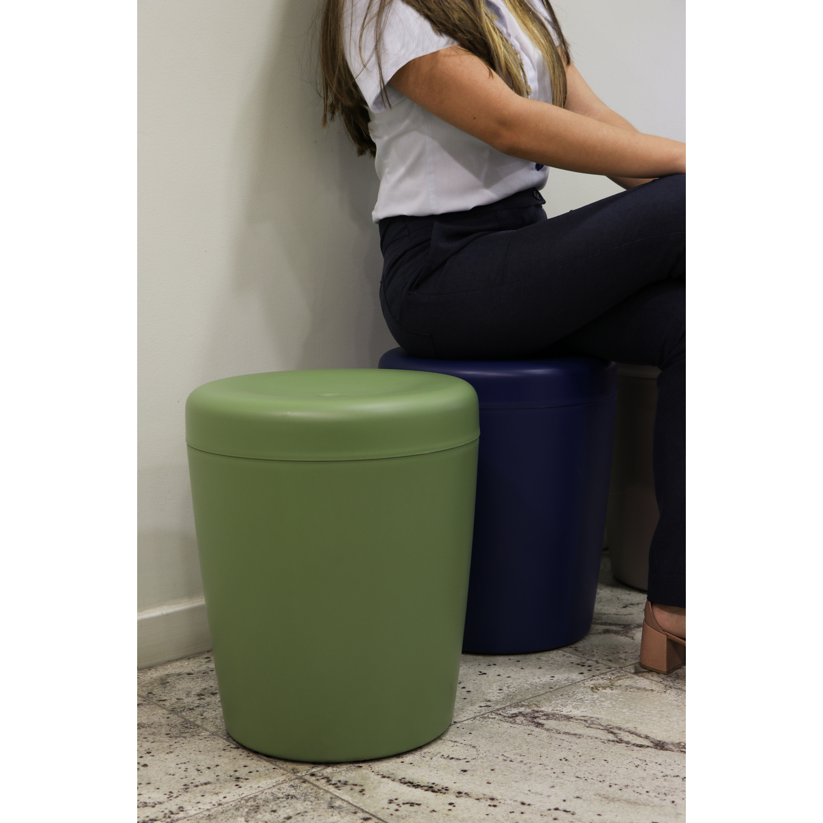 Puff Multi&uacute;so Tramontina Summa em Polipropileno Verde Oliva Cor Verde - SKU 92426027 - 8 image number 7