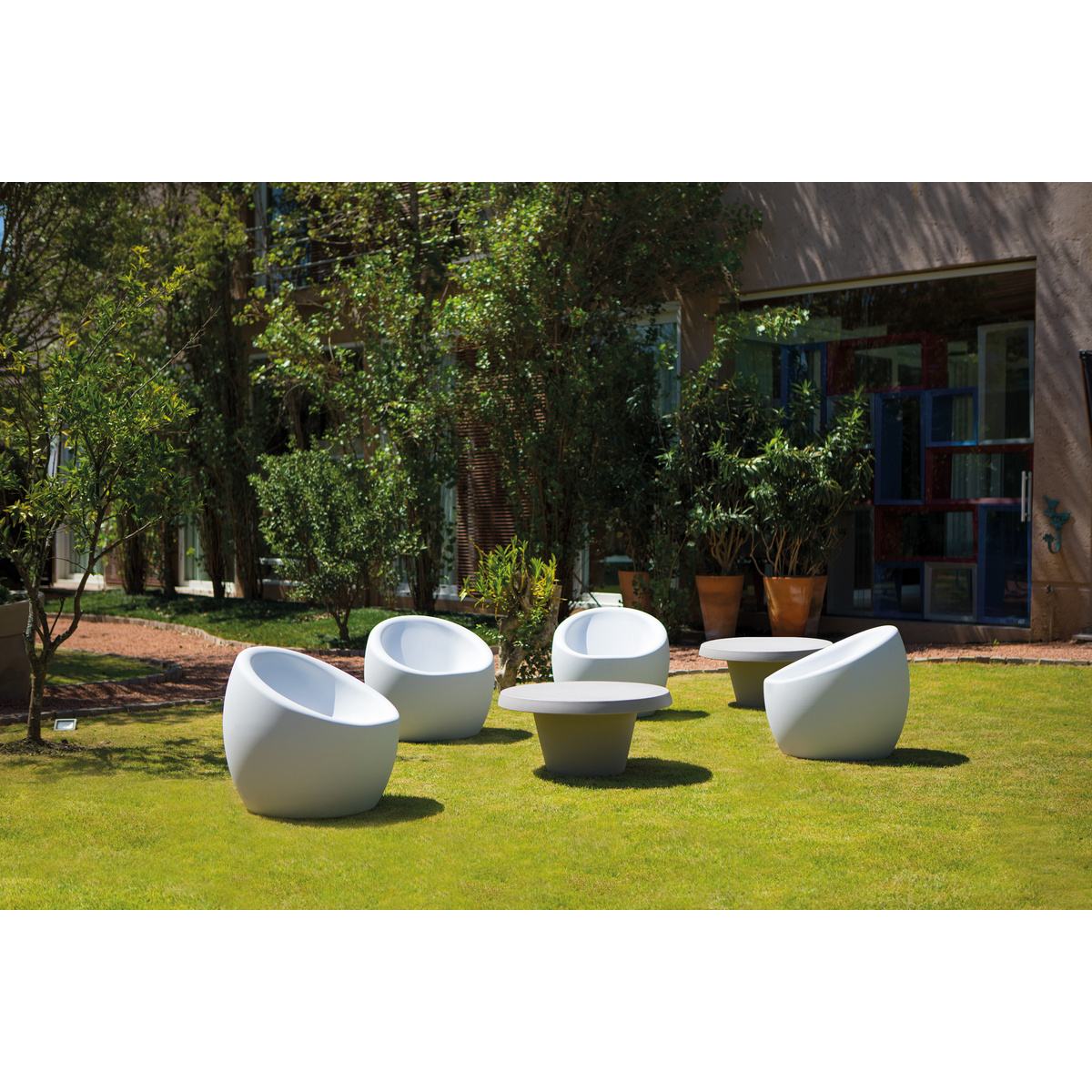 Poltrona Tramontina Oca em Polietileno Branco Cor Branco - SKU 92710010 - 8 image number 7