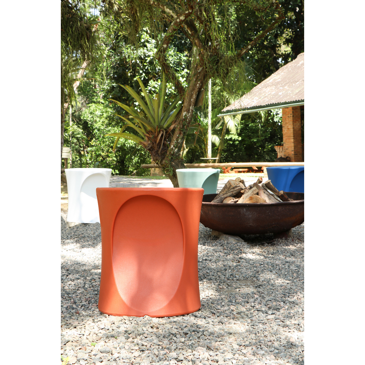 Banco Tramontina Bongo em Polietileno Laranja Caqui Cor Laranja - SKU 92733091 - 4 image number 3