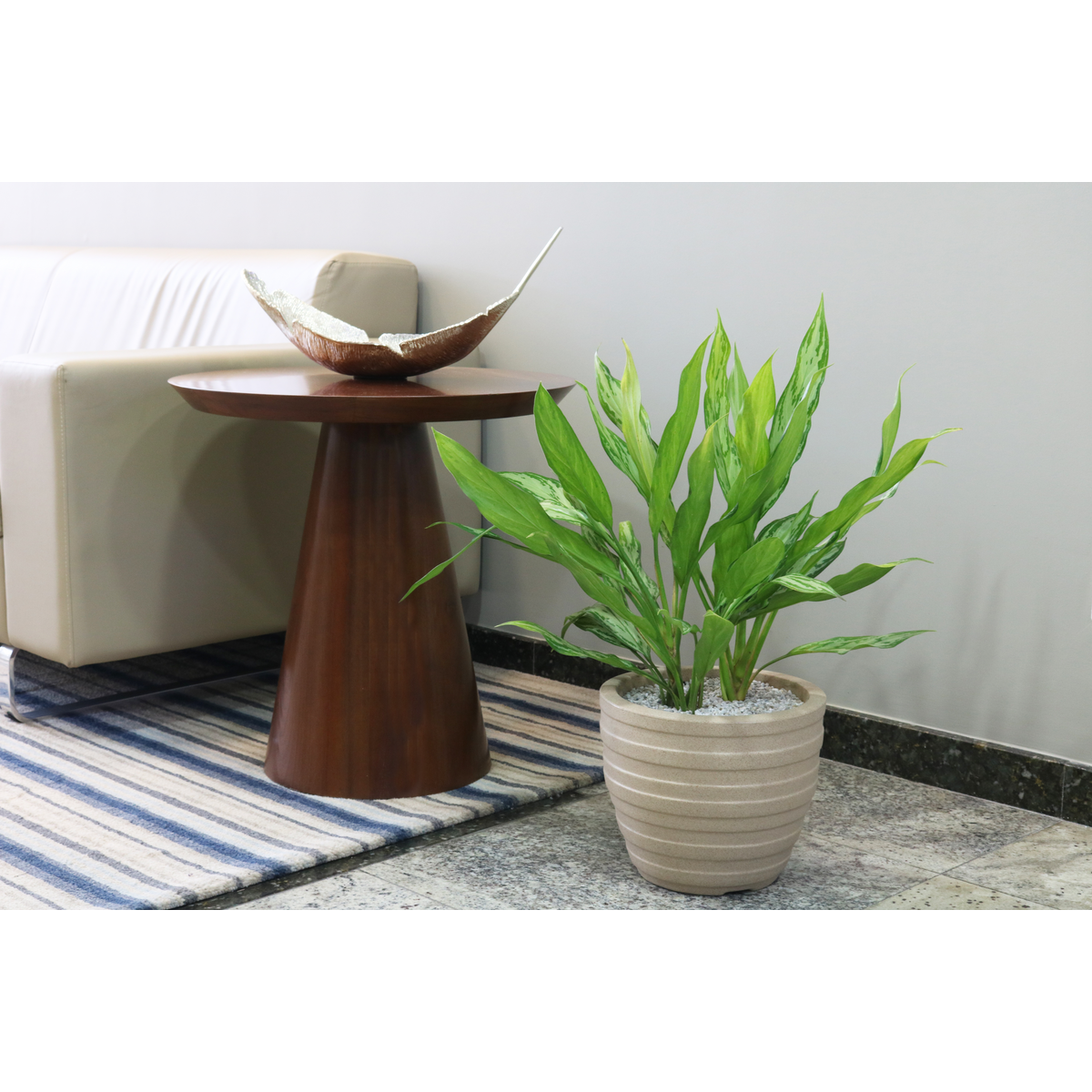 Vaso Tramontina Inca em Polietileno Granito Areia 24 cm Cor Granito areia - SKU 92764000 - 3 image number 2