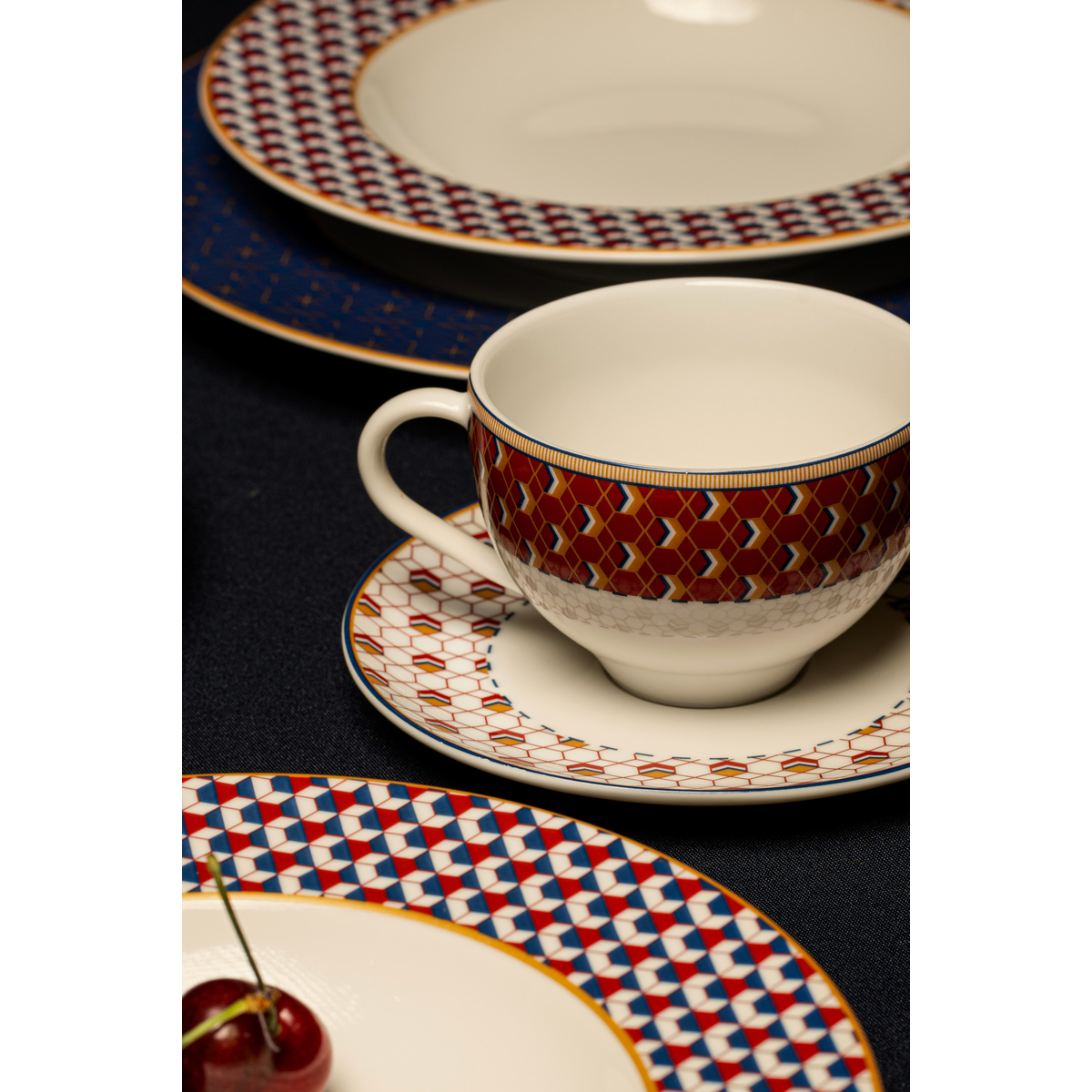 Conjunto X&iacute;cara e Pires de Ch&aacute; Tramontina Lazuli em Porcelana Decorada 250 ml 2 Pe&ccedil;as Cor Lil&aacute;s - SKU 96012537 - 2 image number 1