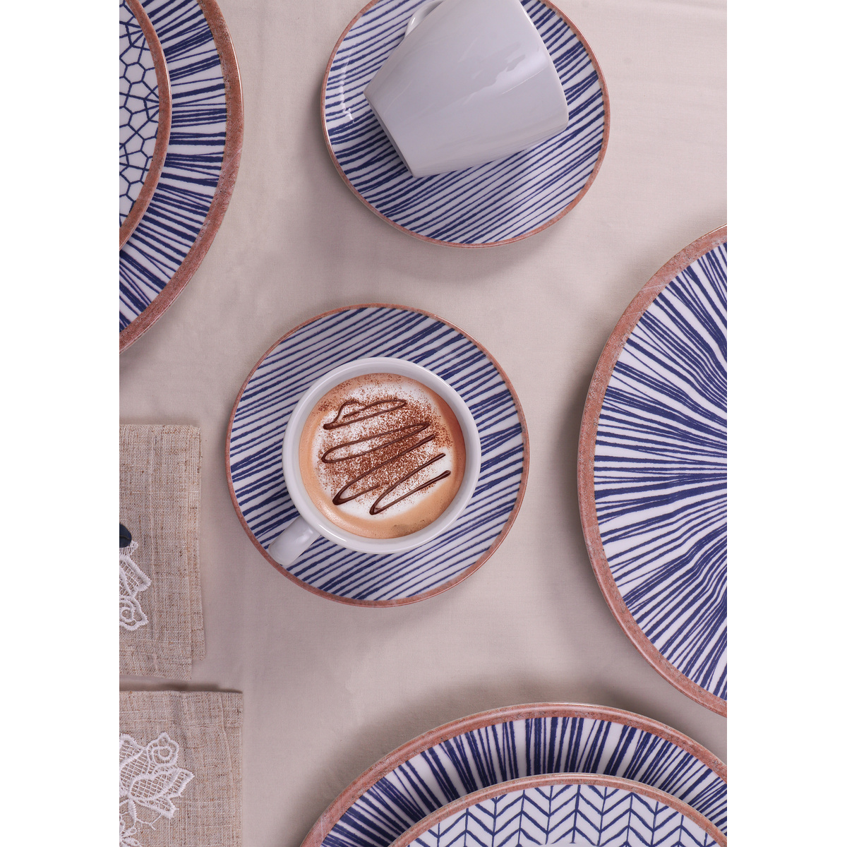 Aparelho de Jantar Tramontina Abstratta em Porcelana Decorada 30 Pe&ccedil;as Cor Azul - SKU 96589071 - 2 image number 1