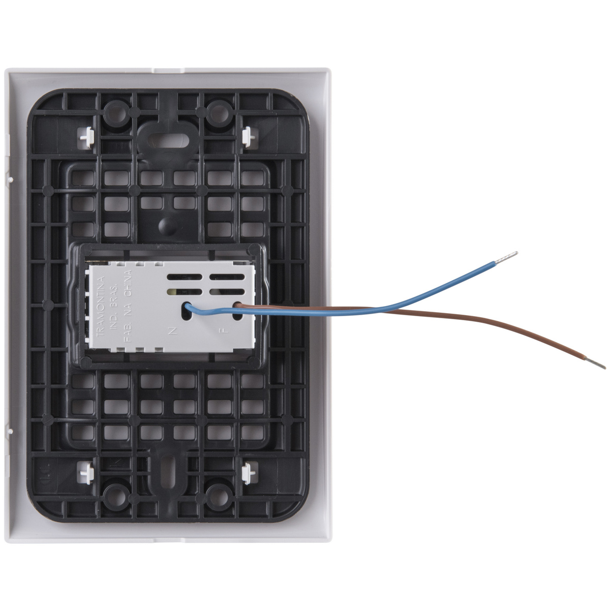 Conjunto 1 Posto com 2 Tomadas USB-C 2 A Tramontina Bivolt Branco Cor Grafite - SKU 57170030 - 4 image number 3