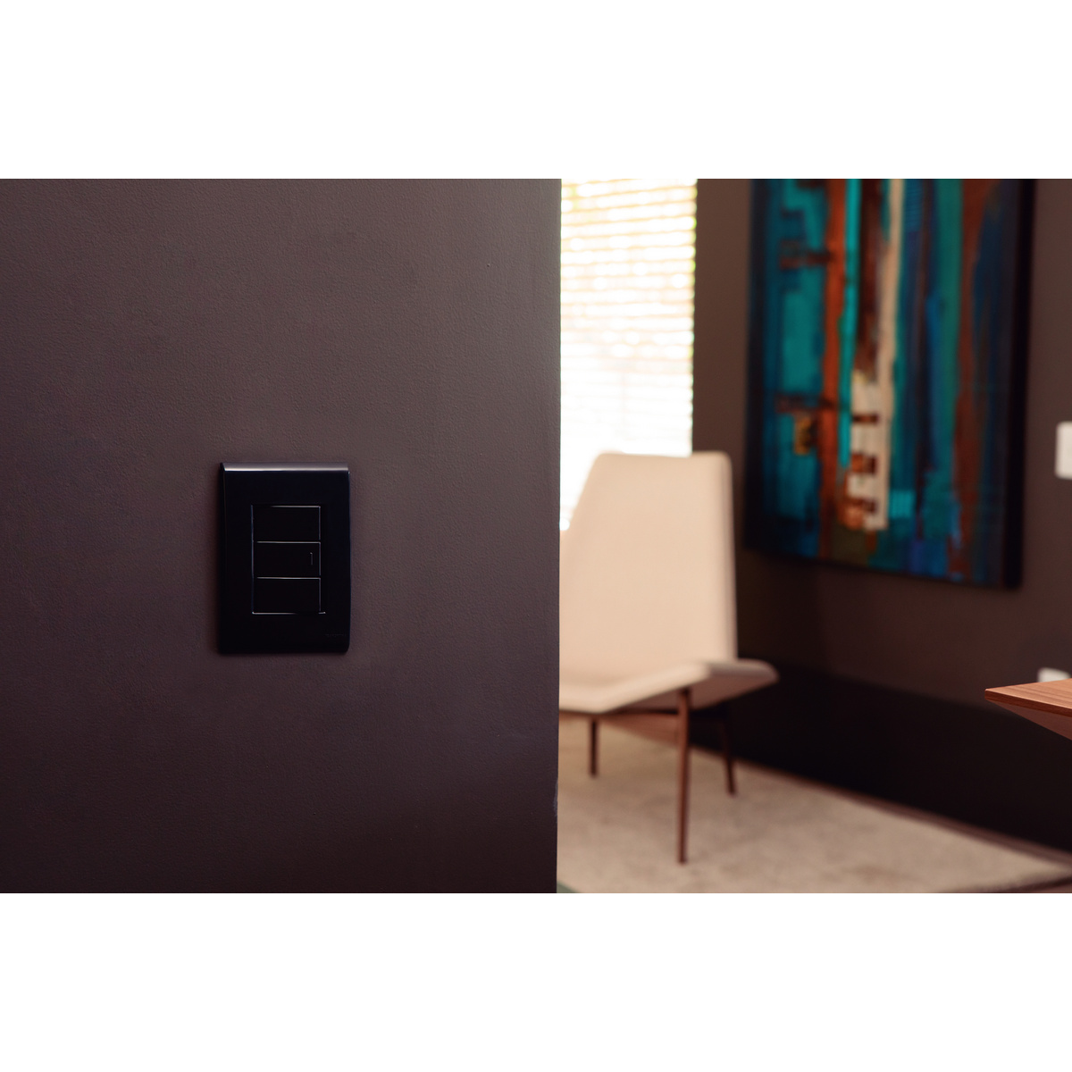 Conjunto 4x2 com 1 Interruptor Simples 10 A 250 V Tramontina Liz Grafite Cor Grafite - SKU 57173001 - 3 image number 2