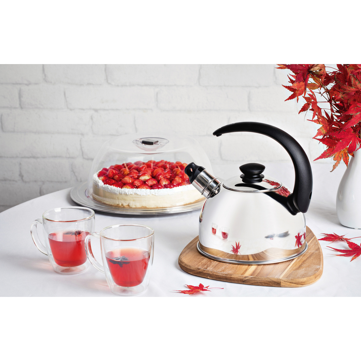 Chaleira Tramontina com Apito em A&ccedil;o Inox Cabo Preto 3 L Cor Inox - SKU 61483023 - 3 image number 2