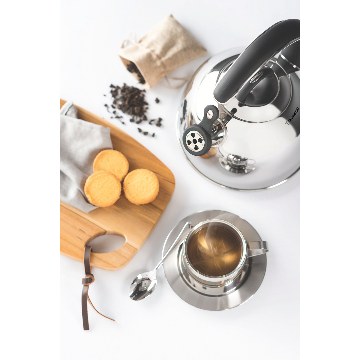 Chaleira Tramontina com Apito em A&ccedil;o Inox Fundo Triplo Cabo Preto 3,3 L Cor Inox - SKU 61488213 - 3 image number 2