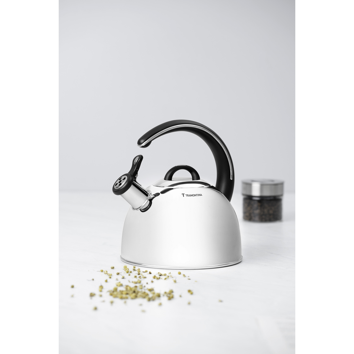 Chaleira Tramontina com Apito em A&ccedil;o Inox Fundo Triplo Cabo Preto 3,3 L Cor Inox - SKU 61488213 - 4 image number 3