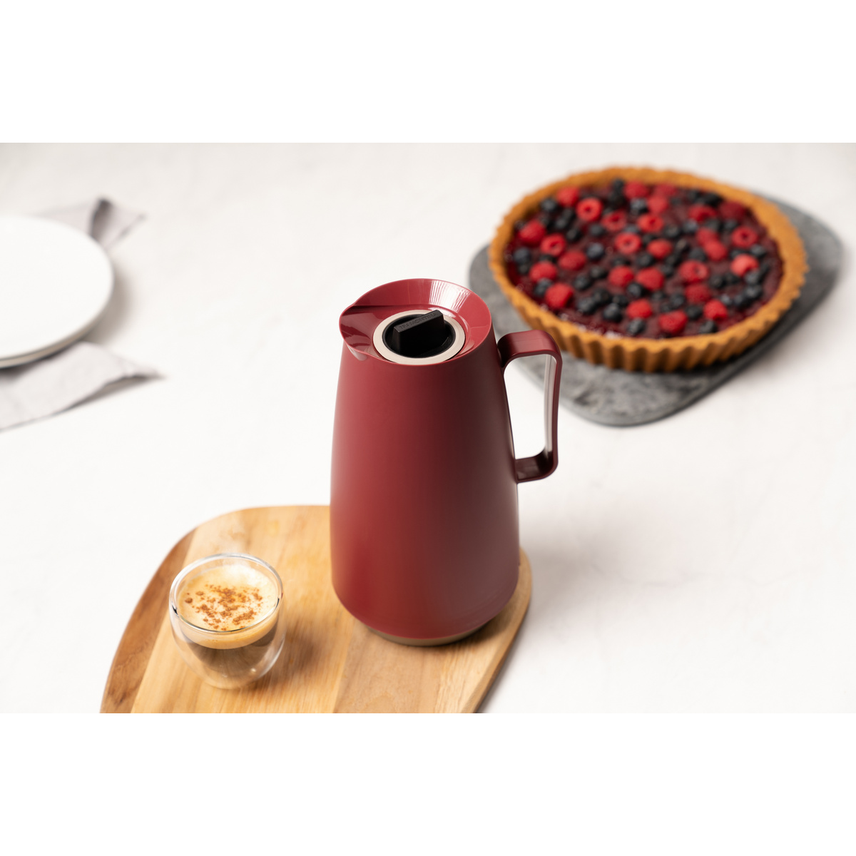 Bule T&eacute;rmico Tramontina Exata em Pl&aacute;stico Vermelho com Ampola de Vidro 500 ml Cor Vermelho - SKU 61636056 - 9 image number 8