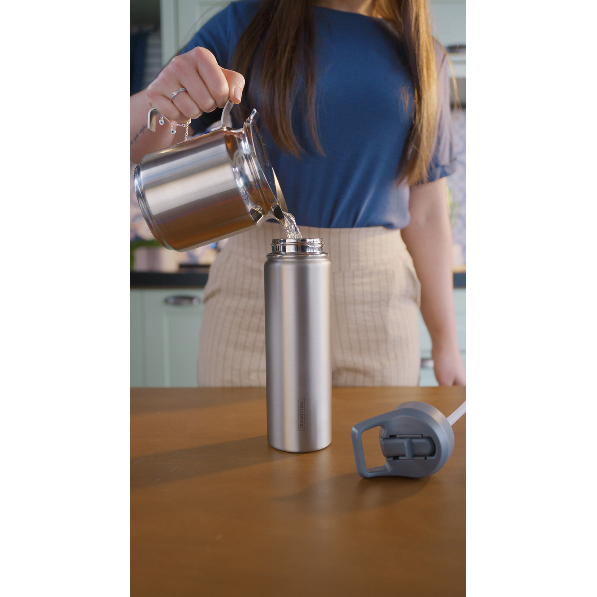 Garrafa T&eacute;rmica Tramontina 650 ml Inox com Canudo - SKU 61649650 - 17 image number 16