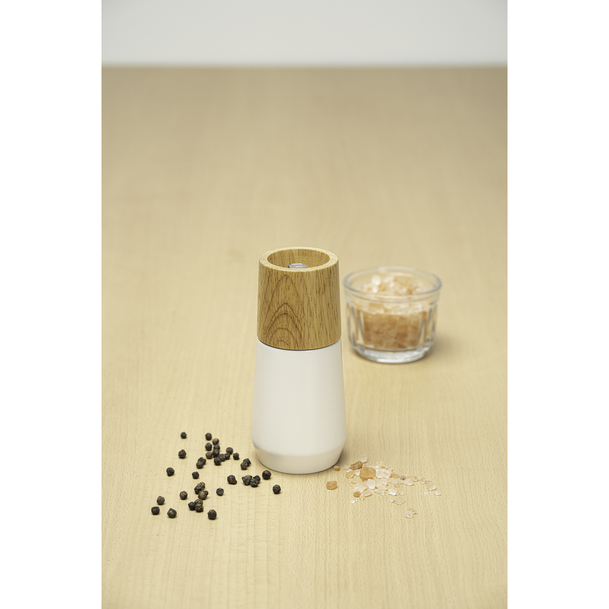 Moedor de Sal e Pimenta Tramontina Realce em Madeira Seringueira de 12,7 cm Branco Cor Branco - SKU 61657014 - 8 image number 7