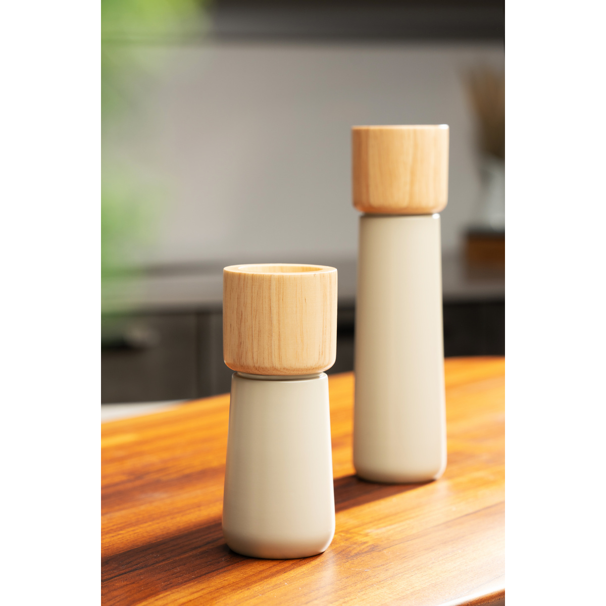 Moedor de Sal e Pimenta Tramontina Realce em Madeira Seringueira de 13,7 cm Cinza Cor Cinza - SKU 61657118 - 5 image number 4