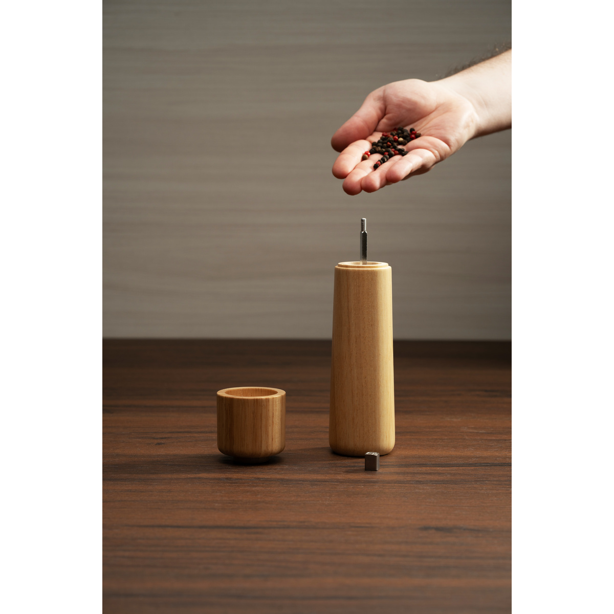 Moedor de Sal e Pimenta Tramontina Realce em Madeira Seringueira de 20,5 cm - SKU 61657120 - 8 image number 7