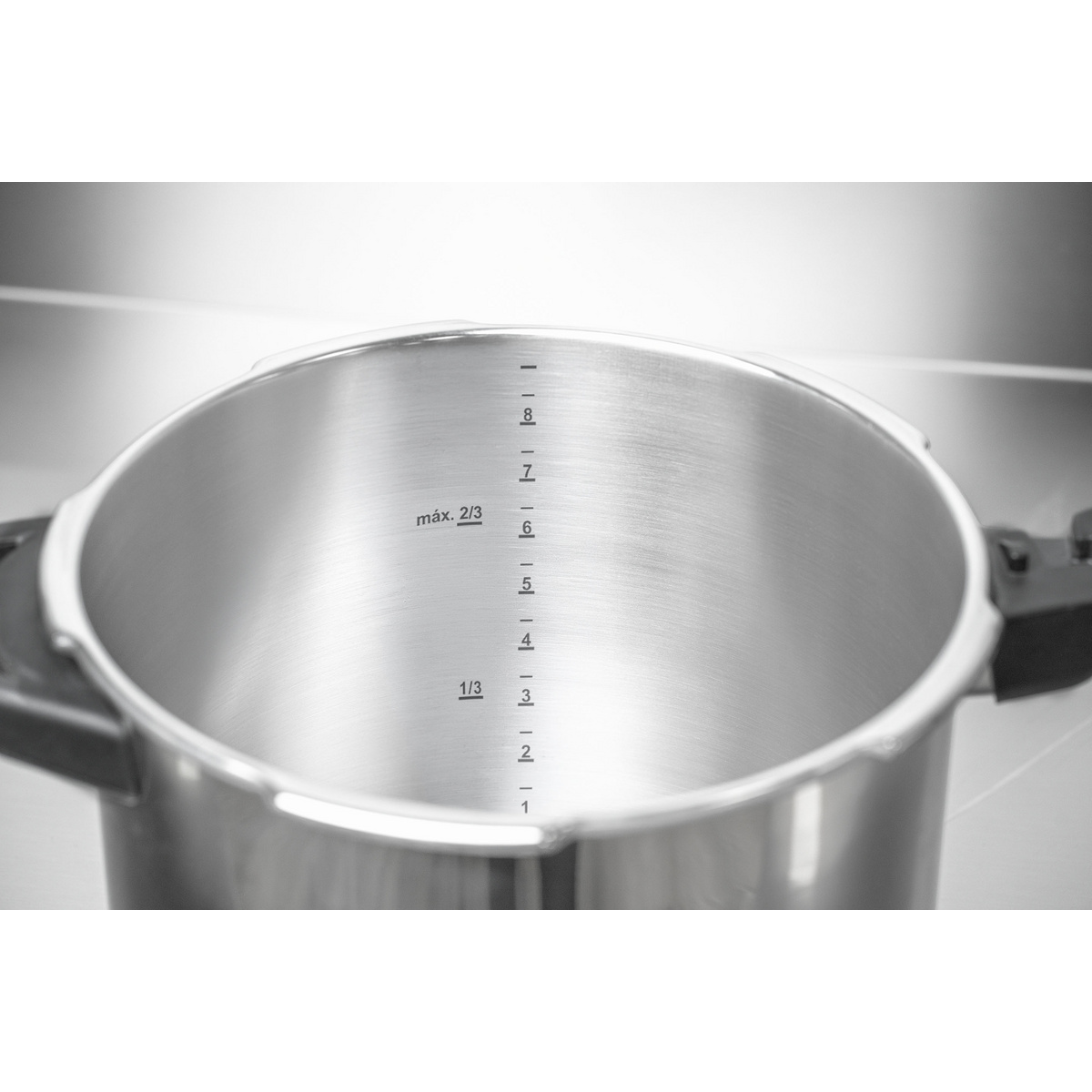 Panela de Press&atilde;o Tramontina Solar em A&ccedil;o Inox Fundo Triplo com 5 Dispositivos de Seguran&ccedil;a 24 cm 9,5 L Cor Inox - SKU 62518260 - 4 image number 3