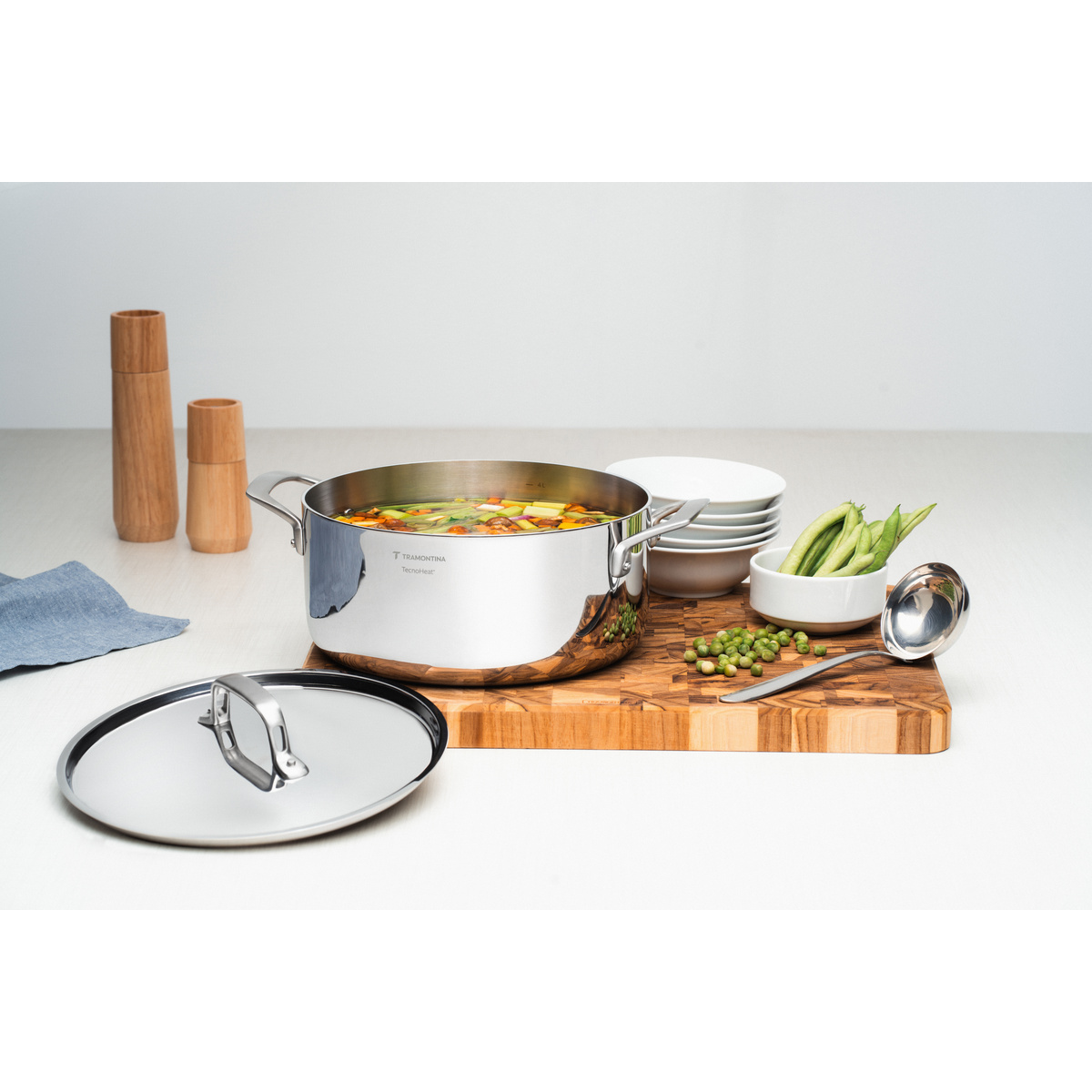 Ca&ccedil;arola Tramontina Chrono Rasa em A&ccedil;o Inox Corpo Triplo com Tampa e Al&ccedil;as 24 cm 4,7 L Cor Inox - SKU 62963240 - 2 image number 1