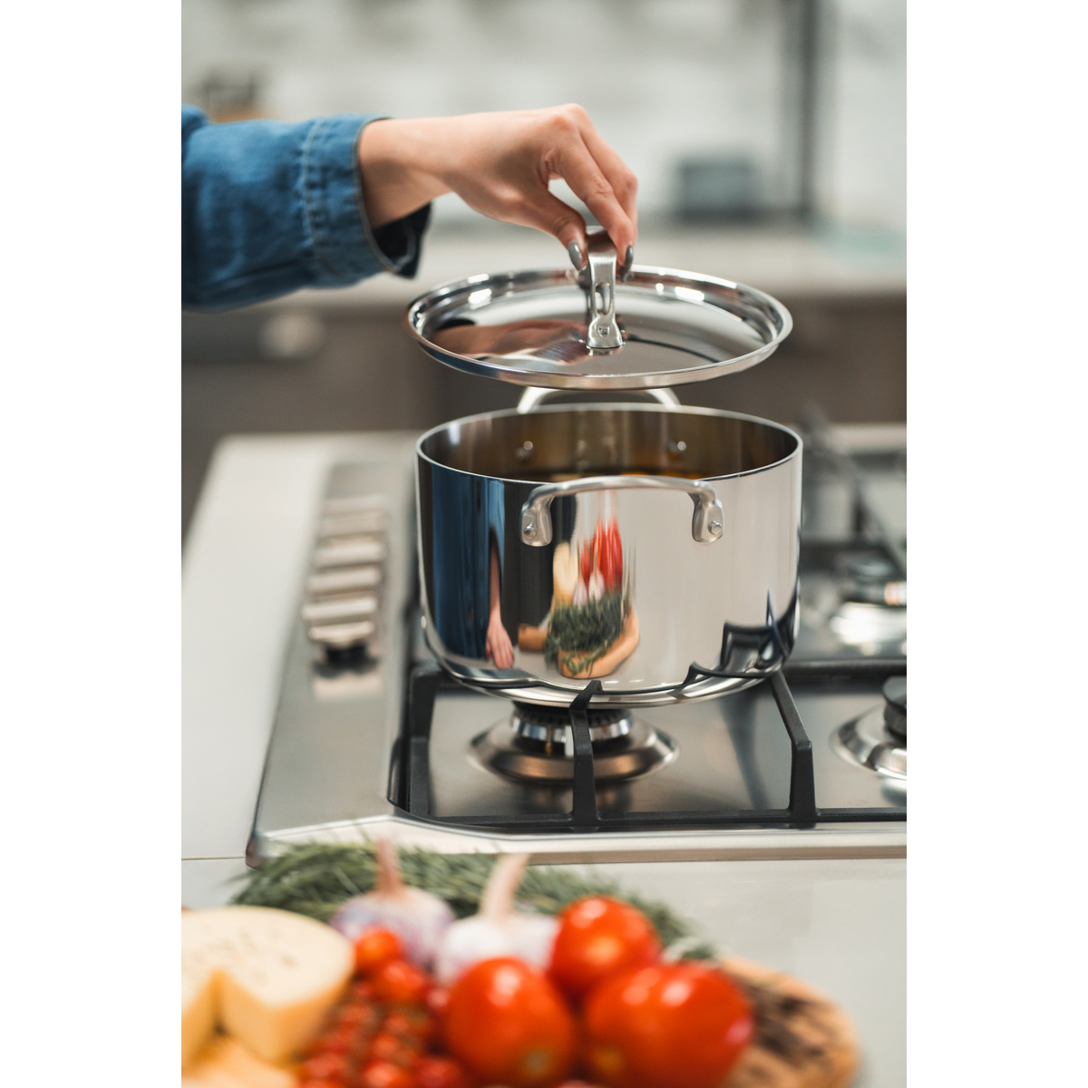 Ca&ccedil;arola Tramontina Chrono Funda em A&ccedil;o Inox Corpo Triplo com Tampa e Al&ccedil;as 20 cm 3,8 L Cor Inox - SKU 62964200 - 2 image number 1