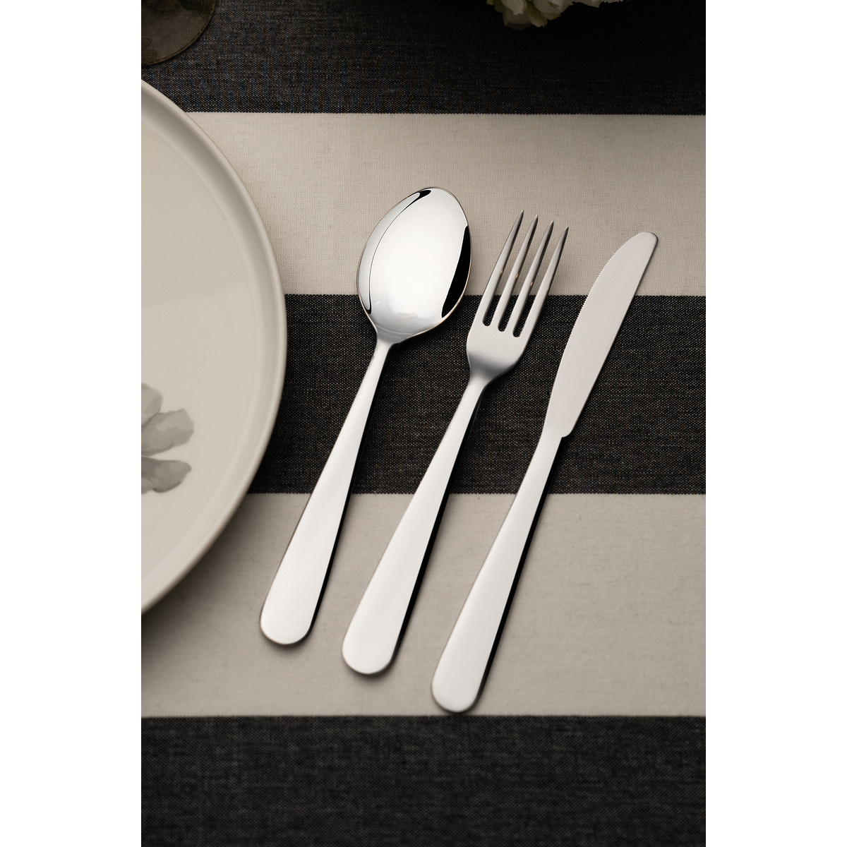 Garfo de Mesa Tramontina Cambori&uacute; em A&ccedil;o Inox Cor Inox - SKU 63904020 - 2 image number 1