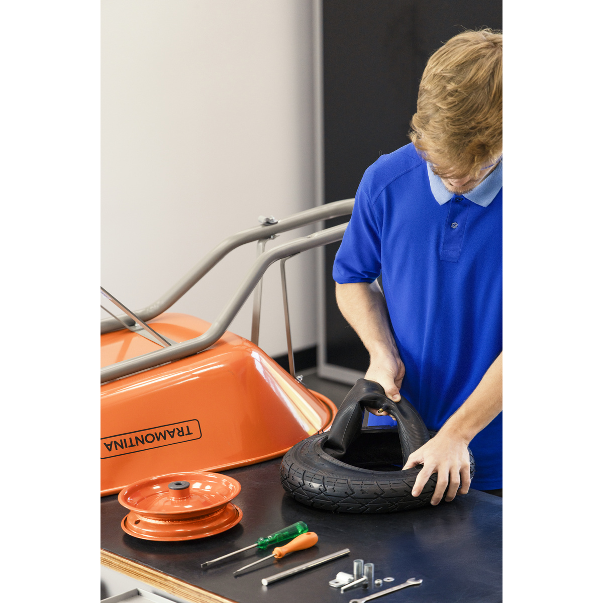 Pneu em Borracha 3.5/8" Tramontina para Carrinho de M&atilde;o - SKU 77799807 - 2 image number 1