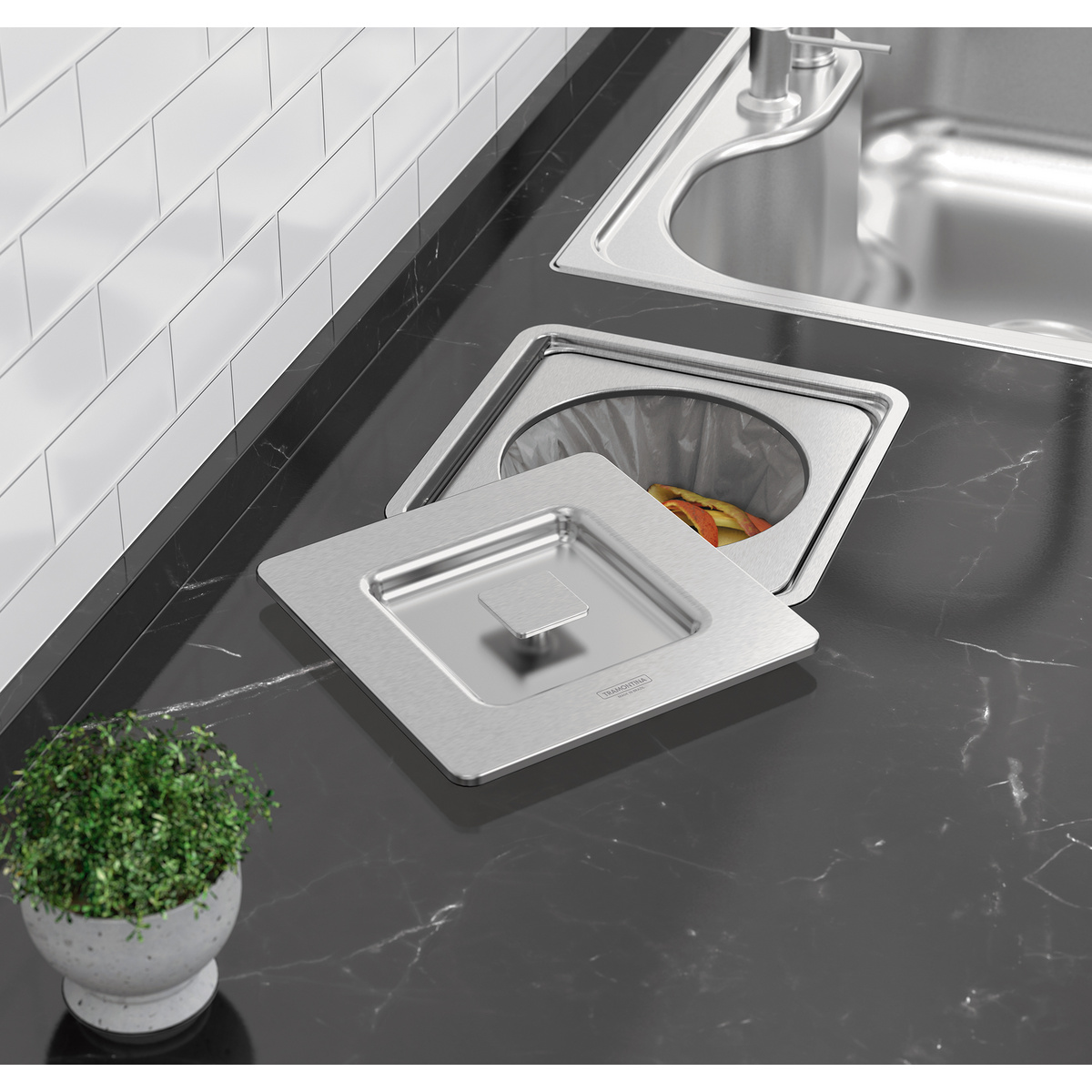 Lixeira de Embutir Tramontina Clean Square em A&ccedil;o Inox com Balde Pl&aacute;stico 5 L Cor Inox - SKU 94518205 - 8 image number 7