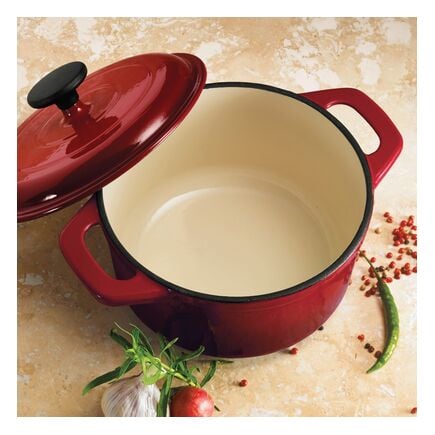 3.5 Qt Enameled Cast-Iron Round Dutch Oven - Gradated Red